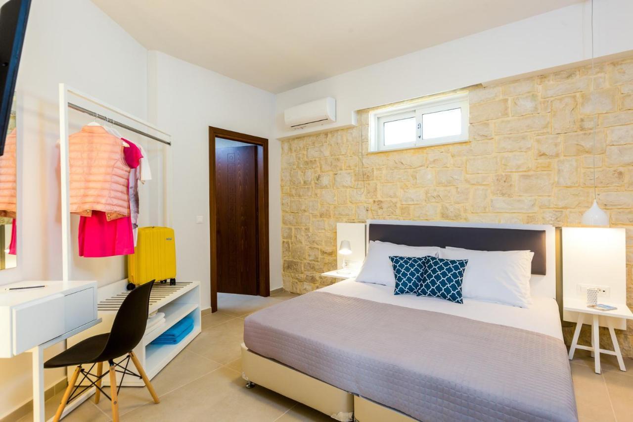Villa Aelia I Modern & Ideal For Large Groups Galatas  Ngoại thất bức ảnh